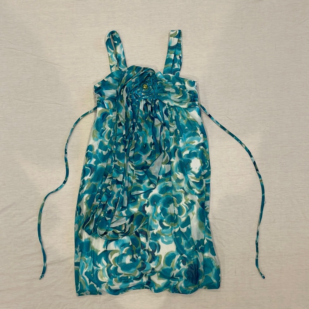 My Michelle girls size 10 dress. Floral white, teal, and green flowers dress